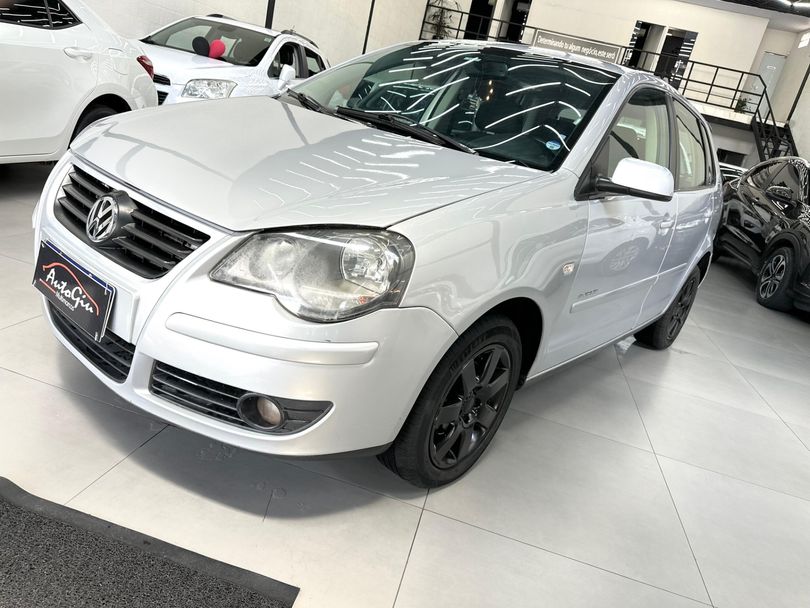VolksWagen Polo SPORTLINE 1.6 Mi Total Flex 8V 5p