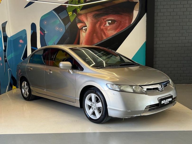 Honda Civic Sedan LXS 1.8/1.8 Flex 16V Aut. 4p