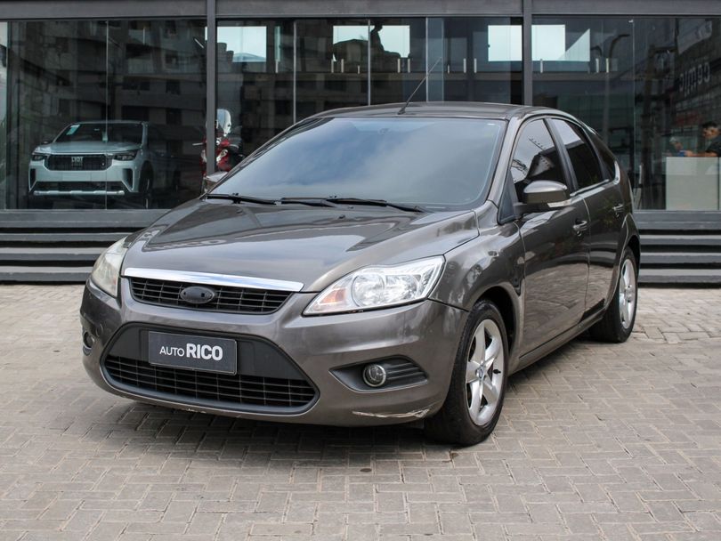Ford Focus 1.6 S/SE/SE Plus Flex 8V/16V  5p
