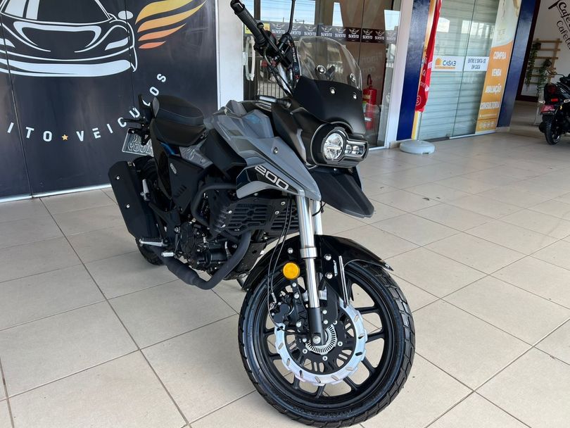 SHINERAY XY 200 STORM EFI