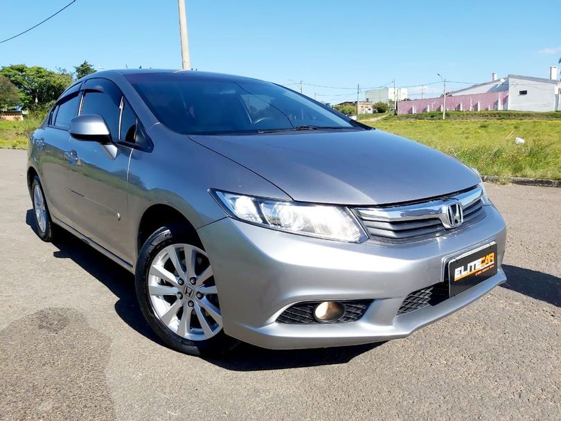 Honda Civic Sedan LXS 1.8/1.8 Flex 16V Mec. 4p