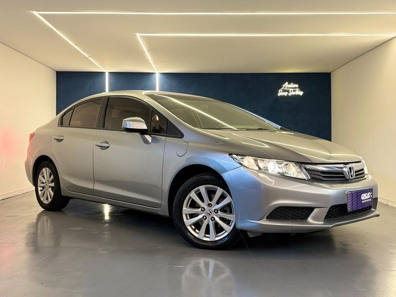 Honda Civic Sedan LXS 1.8/1.8 Flex 16V Aut. 4p