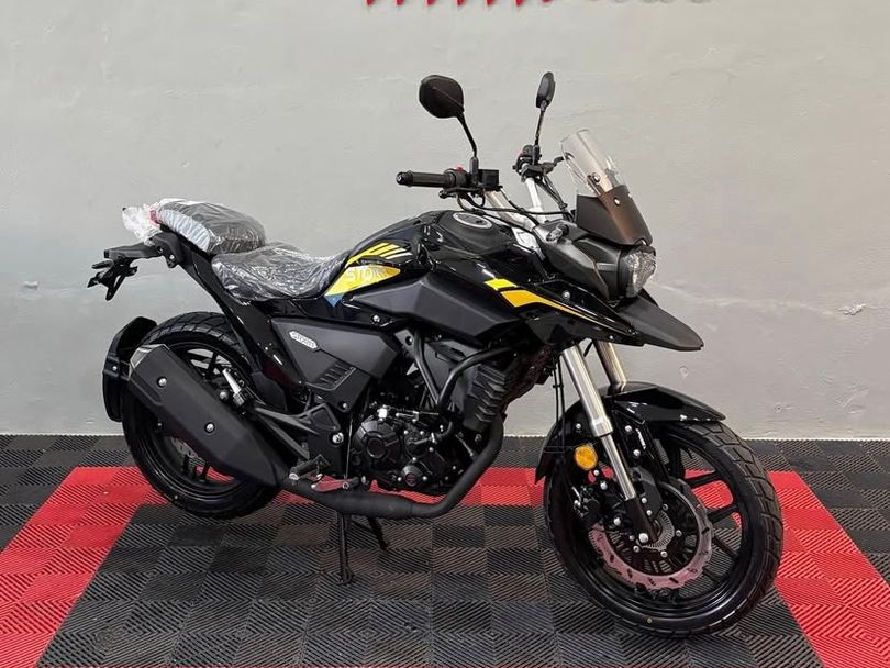 SHINERAY XY 200 STORM EFI