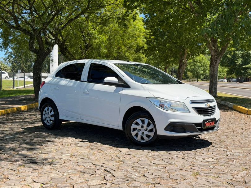Chevrolet ONIX HATCH LT 1.0 8V FlexPower 5p Mec.