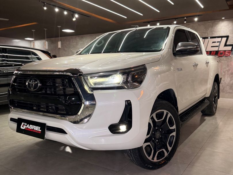 Toyota Hilux CD SRX 4x4 2.8 TDI 16V Diesel Aut.