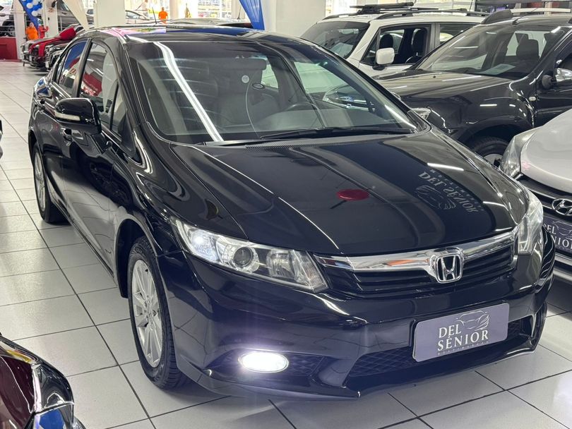 Honda Civic Sedan LXR 2.0 Flexone 16V Aut. 4p