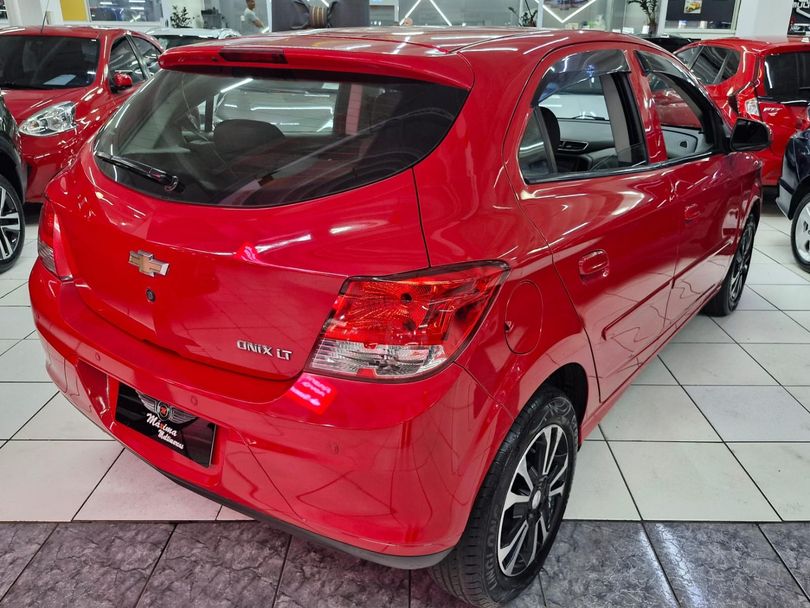 Chevrolet ONIX HATCH LT 1.0 8V FlexPower 5p Mec.