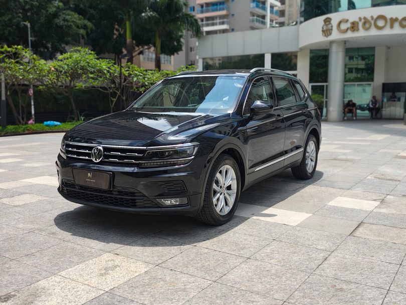 VolksWagen TIGUAN Allspac Comf 250 TSI 1.4 Flex