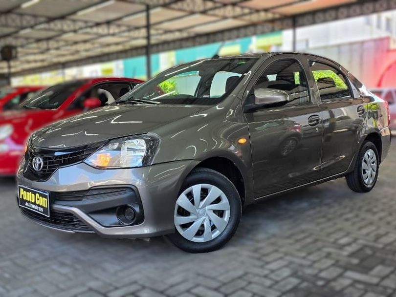Toyota ETIOS X Sedan 1.5 Flex 16V 4p Mec.