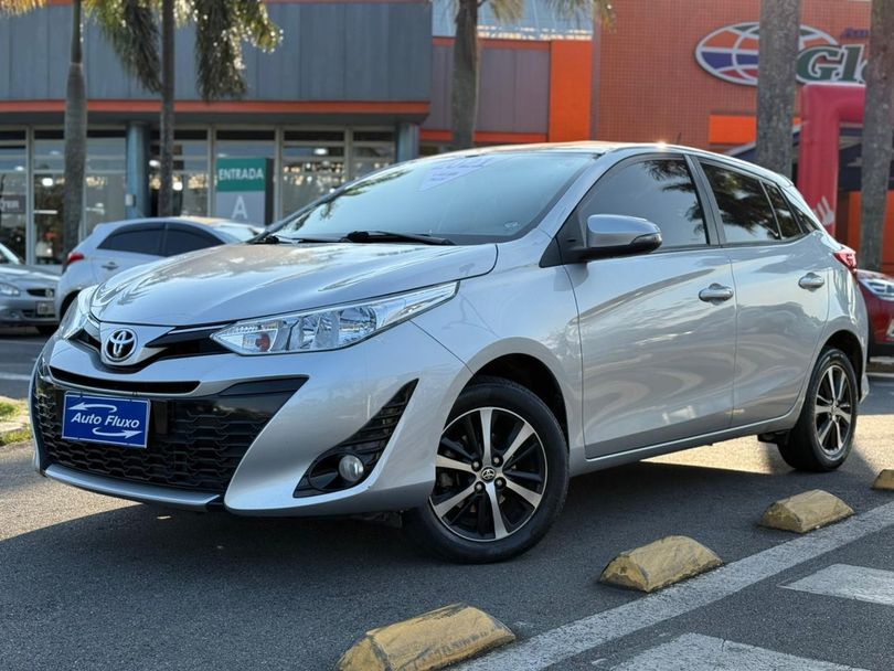 Toyota YARIS XS Connect 1.5 Flex 16V 5p Aut.