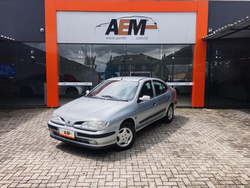 Renault Megane Sedan RT 2.0