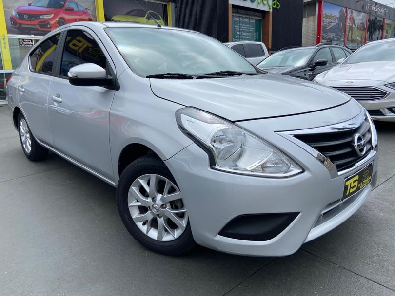 Nissan VERSA SV 1.6 16V FlexStart 4p Aut.