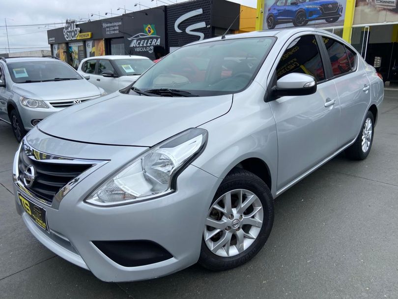 Nissan VERSA SV 1.6 16V FlexStart 4p Aut.