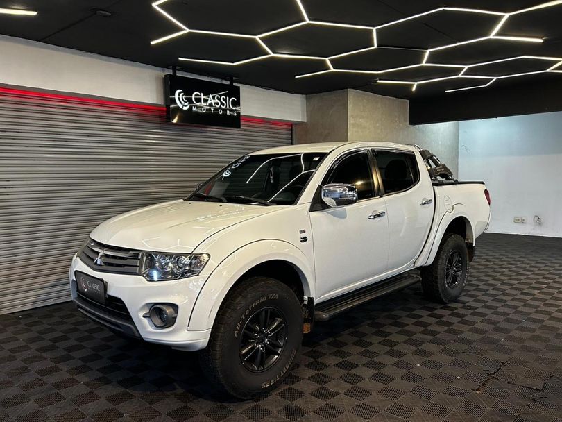 Mitsubishi L200 Triton HPE 3.2 CD TB Int.Diesel Aut