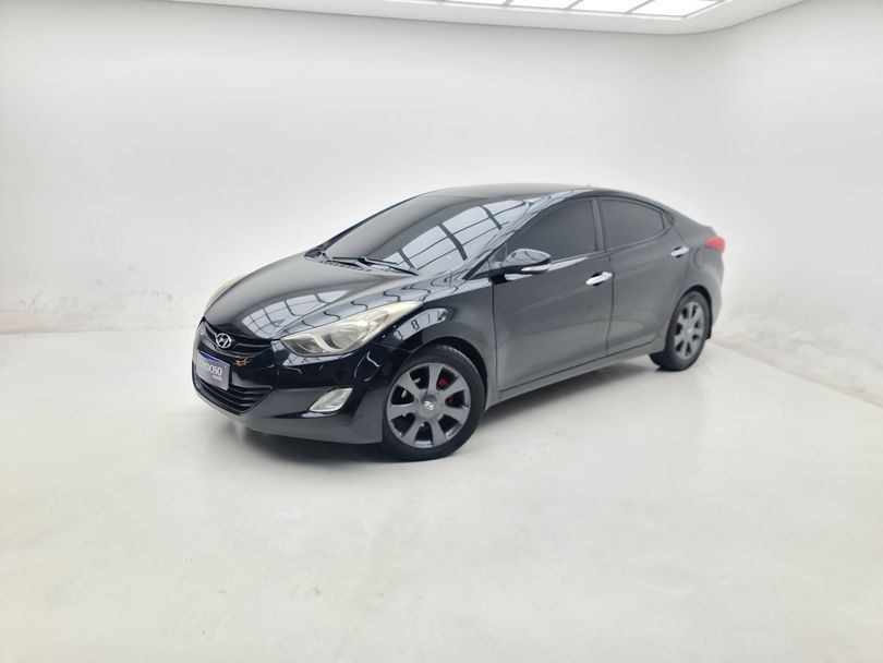 Hyundai Elantra GLS 1.8 16V Aut.