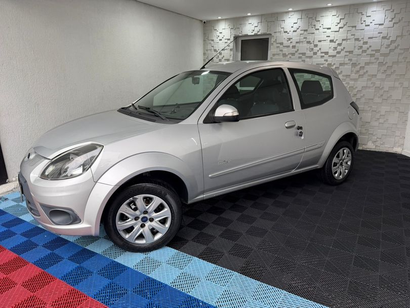 Ford Ka 1.0 8V/1.0 8V ST Flex 3p