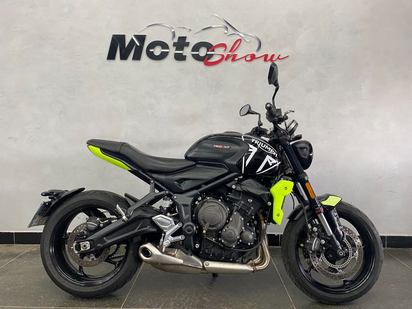 TRIUMPH TRIDENT 660