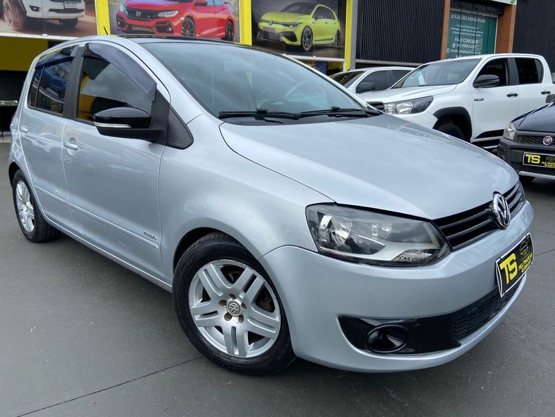 VolksWagen Fox 1.6 Mi Total Flex 8V 5p