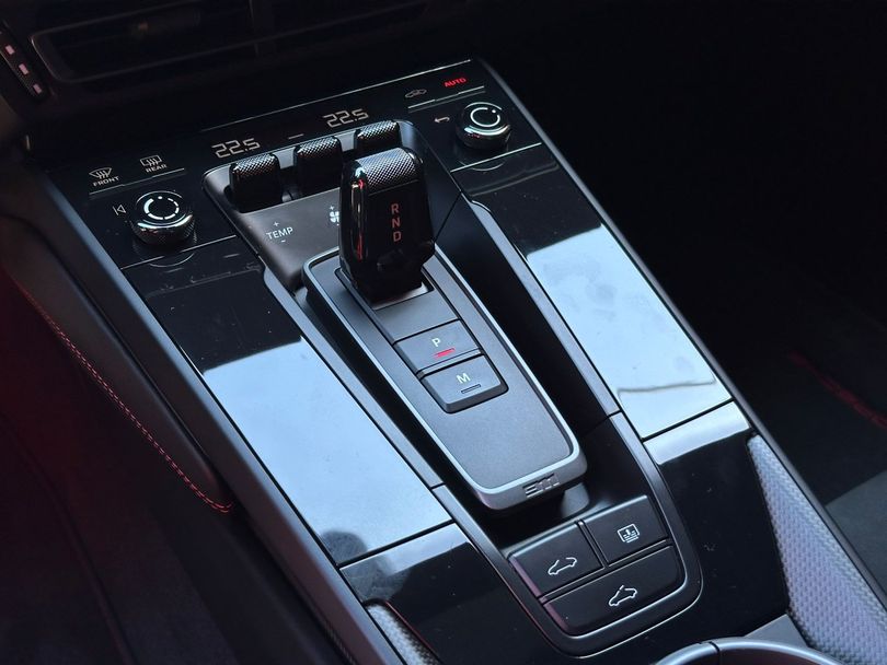 Porsche 911 Carrera 4 GTS Coupe 3.0 24V (992)