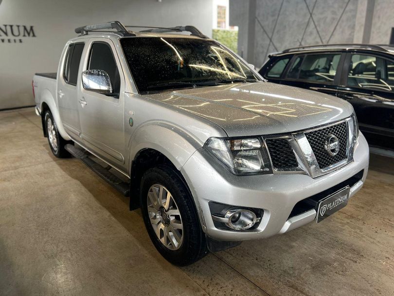 Nissan SL CD 4x4 2.5TB Diesel Aut 