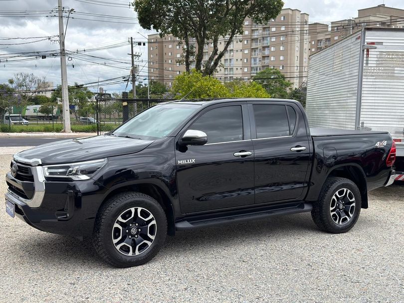 Toyota Hilux CD SRX 4x4 2.8 TDI 16V Diesel Aut.