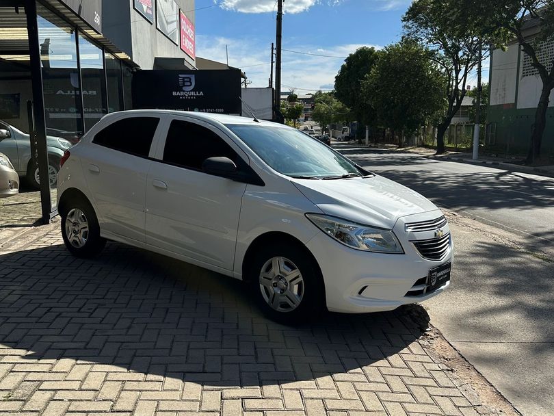 Chevrolet ONIX HATCH LT 1.0 8V FlexPower 5p Mec.