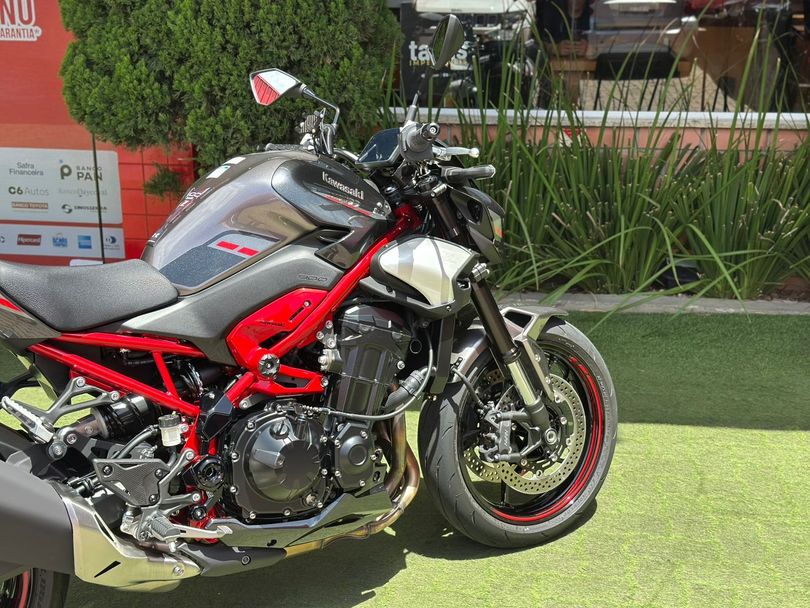 KAWASAKI Z 900
