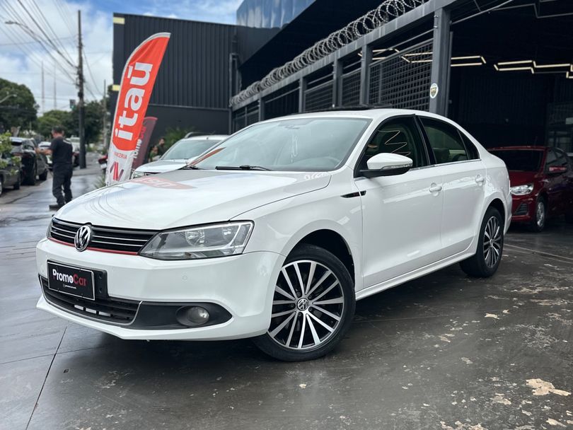 VolksWagen JETTA Highline 2.0 TSI 16V 4p Tiptronic