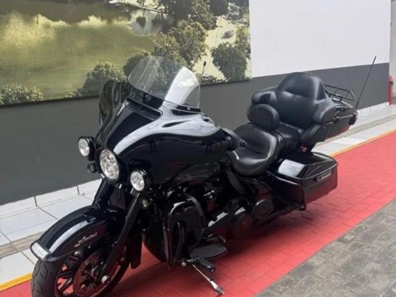 Harley Ultra Limited FLHTK