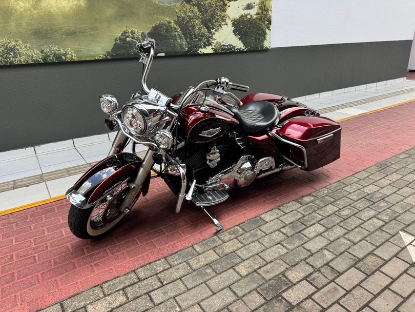Harley Road King Classic
