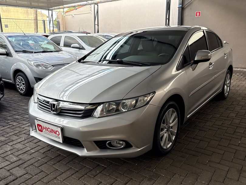 Honda Civic Sedan LXR 2.0 Flexone 16V Aut. 4p