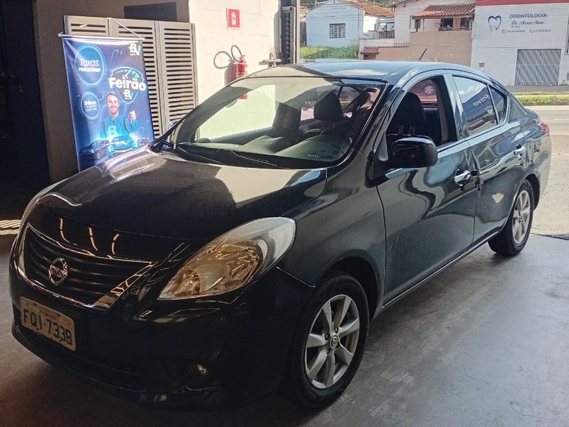 Nissan VERSA S 1.6 16V Flex Fuel 4p Mec.