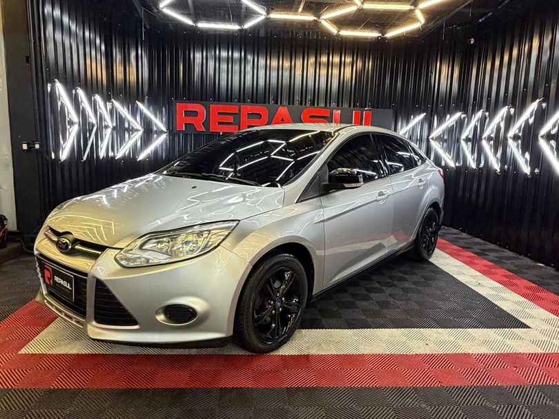 Ford Focus Sedan 2.0 16V/2.0 16V Flex 4p Aut.