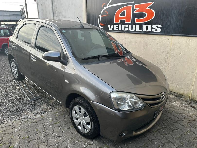 Toyota ETIOS X 1.3 Flex 16V 5p Mec.