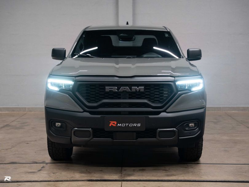 RAM RAMPAGE REBEL HURR.4 2.0 TB CD 4X4 Aut.