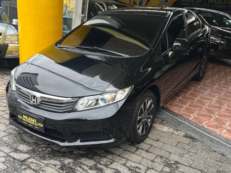 Honda Civic Sedan LXS 1.8/1.8 Flex 16V Mec. 4p