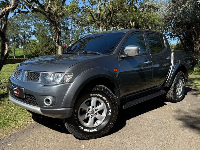 Mitsubishi L200 Triton HPE 3.2 CD TB Int.Diesel Aut