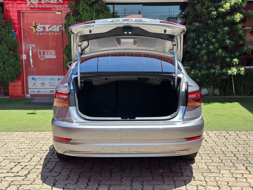 VolksWagen JETTA Comfort. 250 TSI 1.4 Flex 16v Aut.