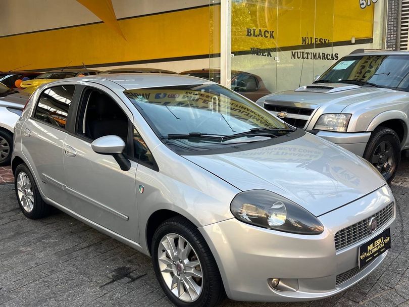 Fiat Punto ATTRACTIVE 1.4 Fire Flex 8V 5p
