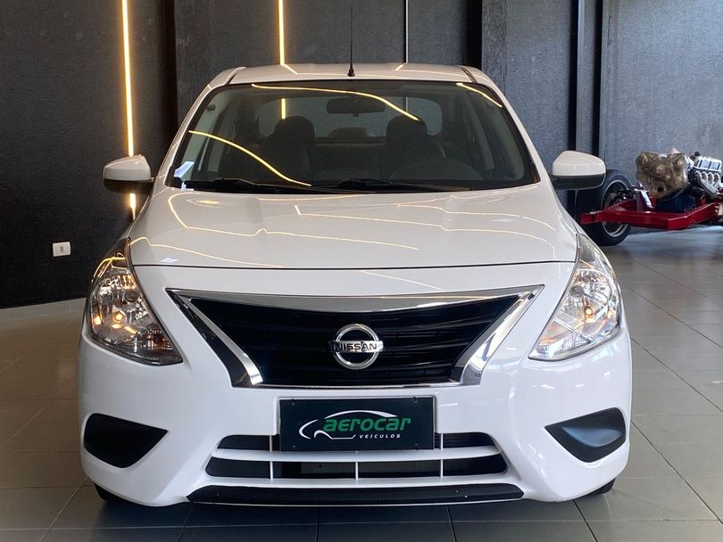 Nissan VERSA SV 1.6 16V FlexStart 4p Aut.