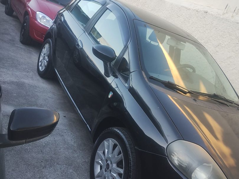 Fiat Punto ATTRACTIVE 1.4 Fire Flex 8V 5p