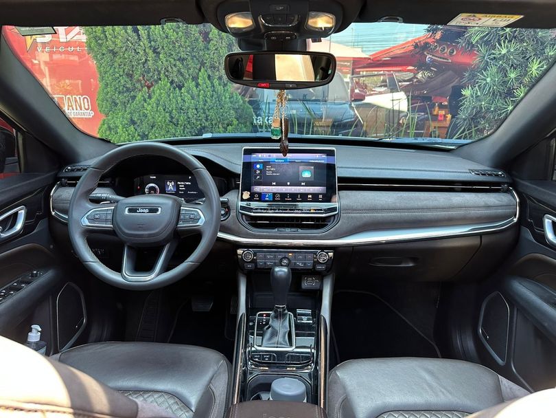 Jeep Commander Overland T270 1.3 TB Flex Aut.