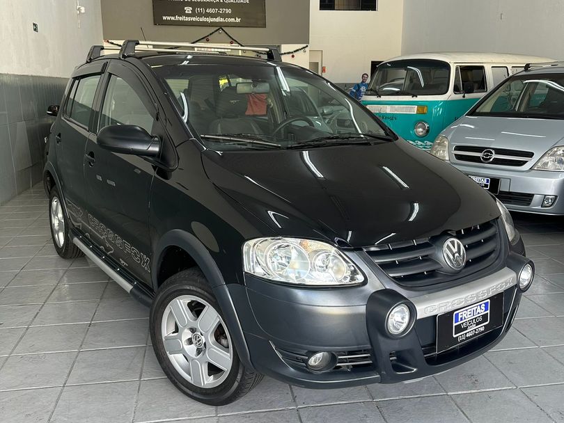 VolksWagen CROSSFOX 1.6 Mi Total Flex 8V 5p