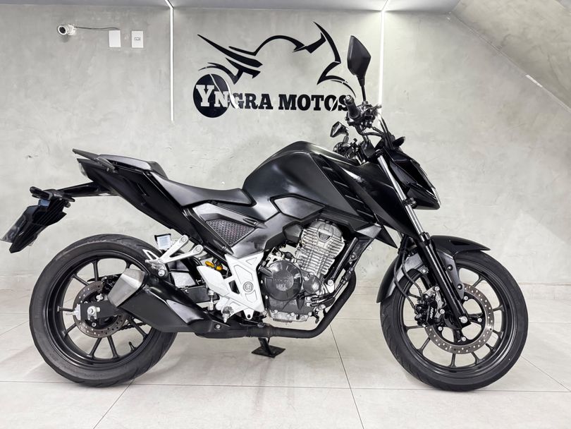 HONDA CB 300F Twister Flex