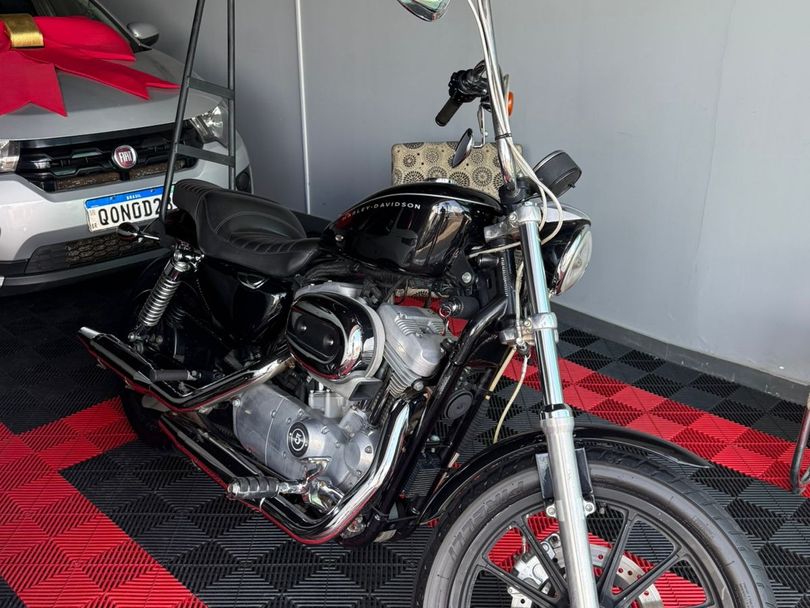 Harley XL 883 CUSTOM