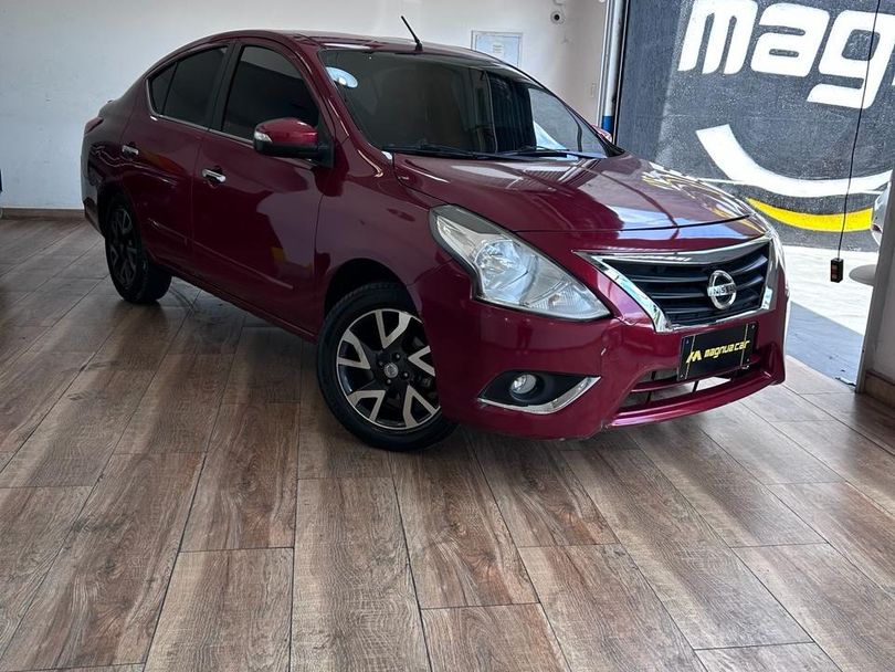 Nissan VERSA UNIQUE 1.6 16V FlexStart 4p Aut.