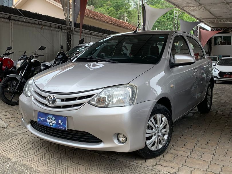 Toyota ETIOS X 1.3 Flex 16V 5p Mec.
