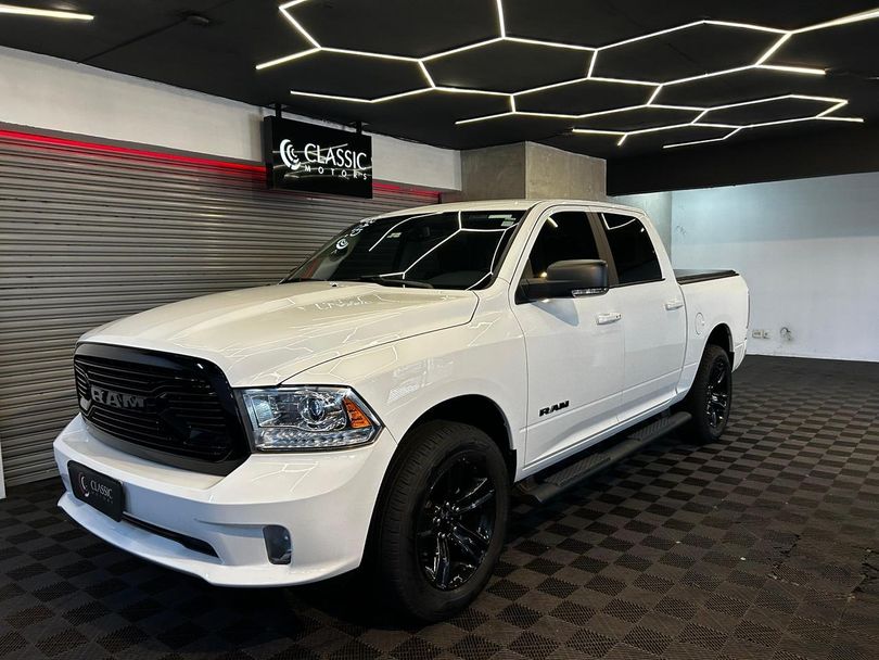 RAM CLASSIC LARAMIE 5.7 CD V8 4X4 Aut.
