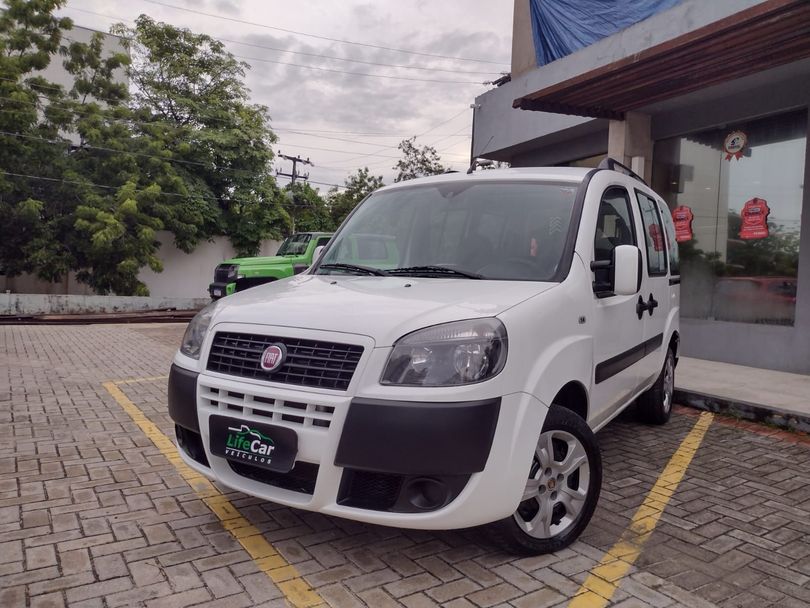 Fiat Doblo ESSENCE 1.8 Flex 16V 5p