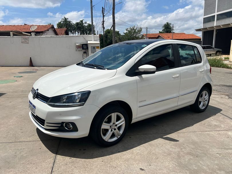 VolksWagen Fox Highline1.6 Flex 16V 5p